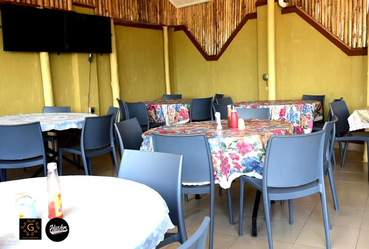 Golden View Hotel Ibanda Kültér fotó