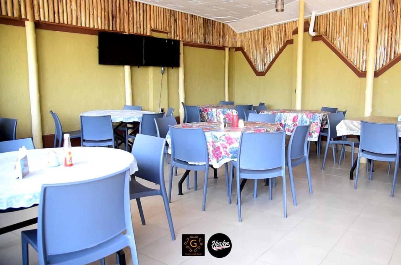 Golden View Hotel Ibanda Kültér fotó