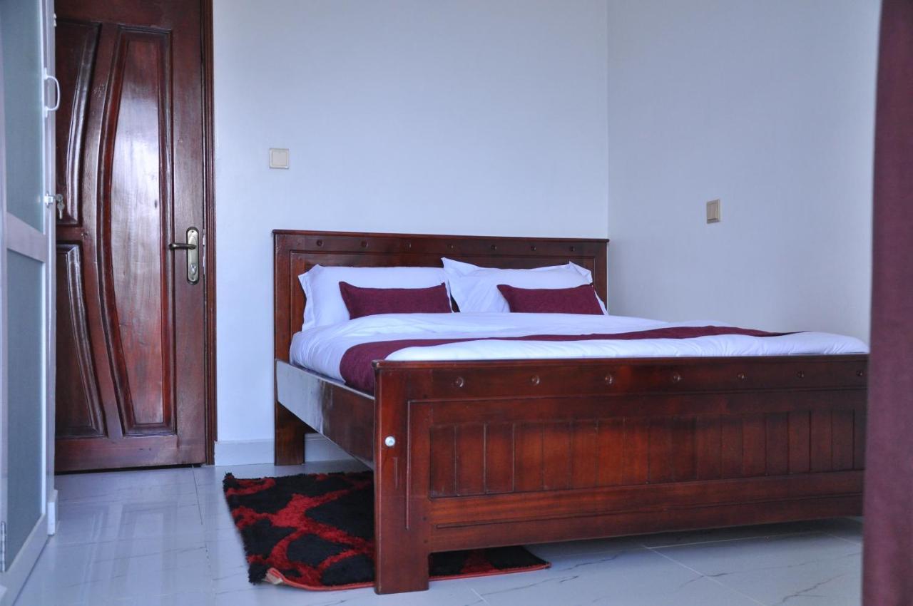 Golden View Hotel Ibanda Kültér fotó