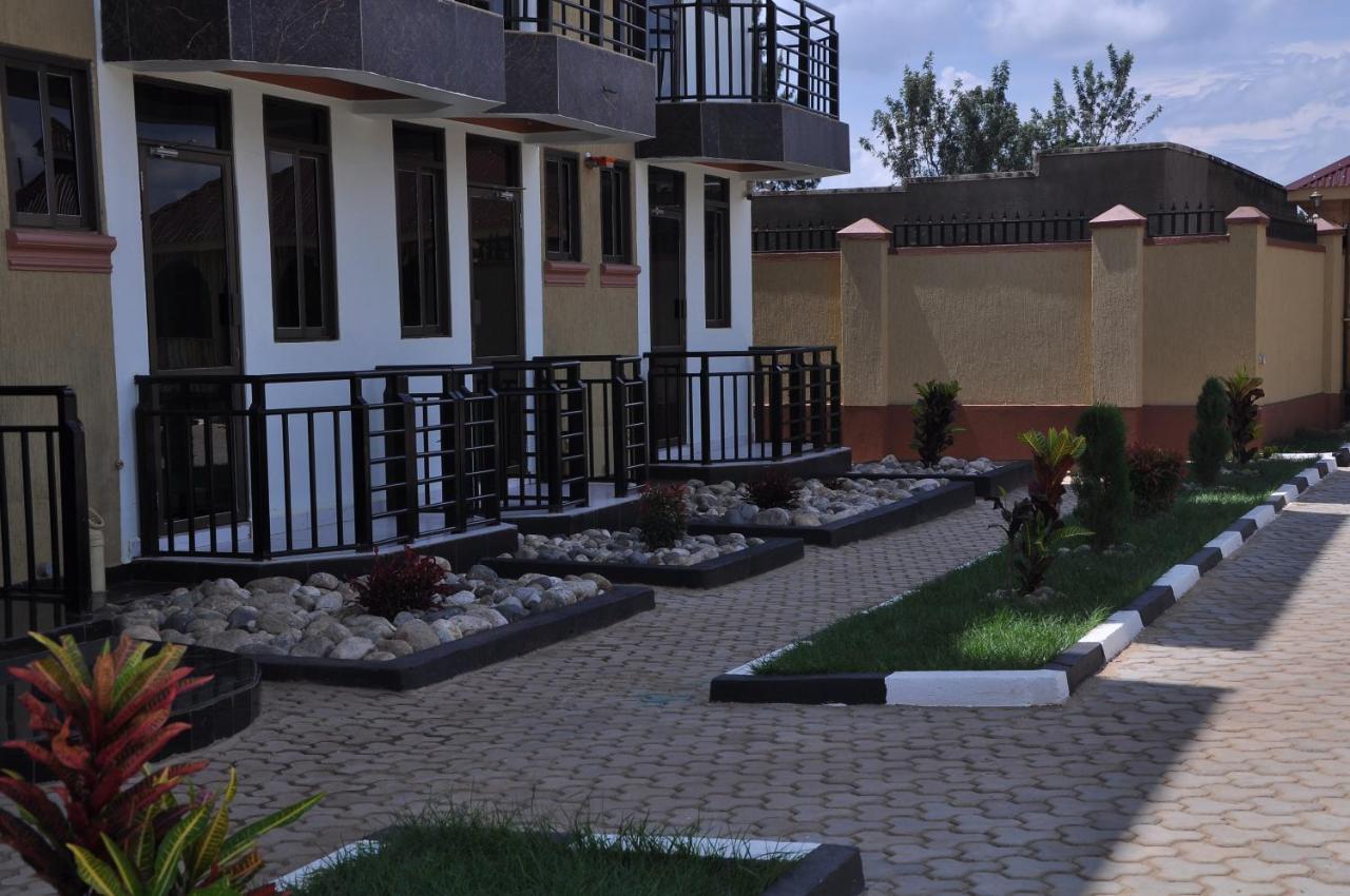 Golden View Hotel Ibanda Kültér fotó