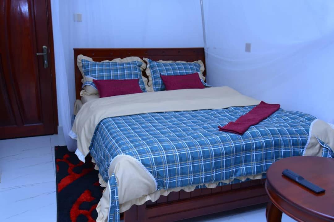 Golden View Hotel Ibanda Kültér fotó